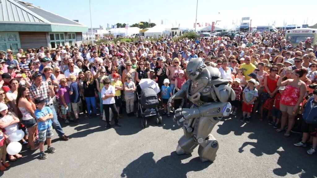 royal cornwall show massive crowd titan performance