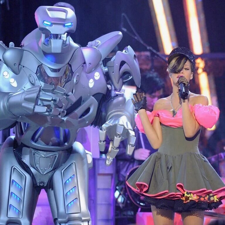 rihanna awards show titan the robot dancing