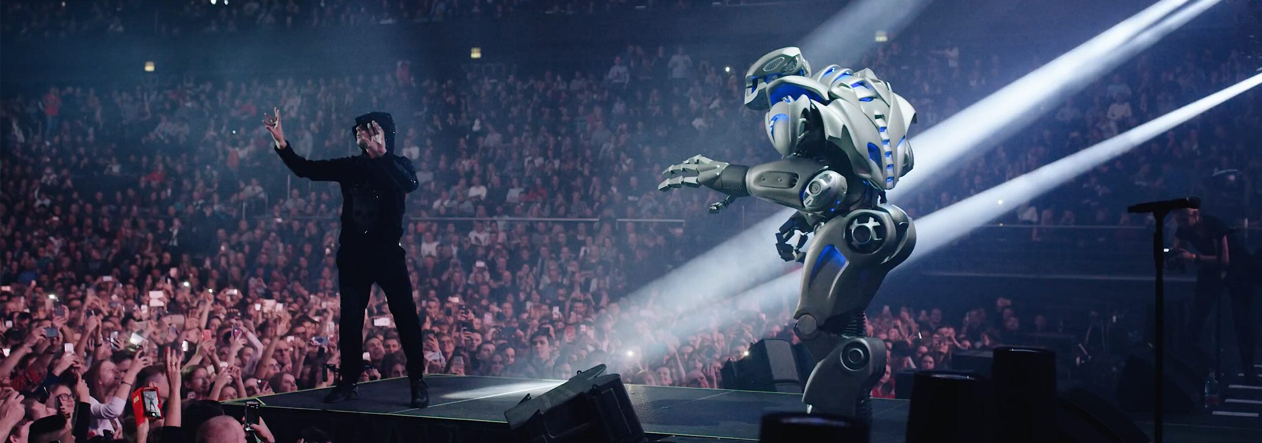 sel lithuania performance music artist titan